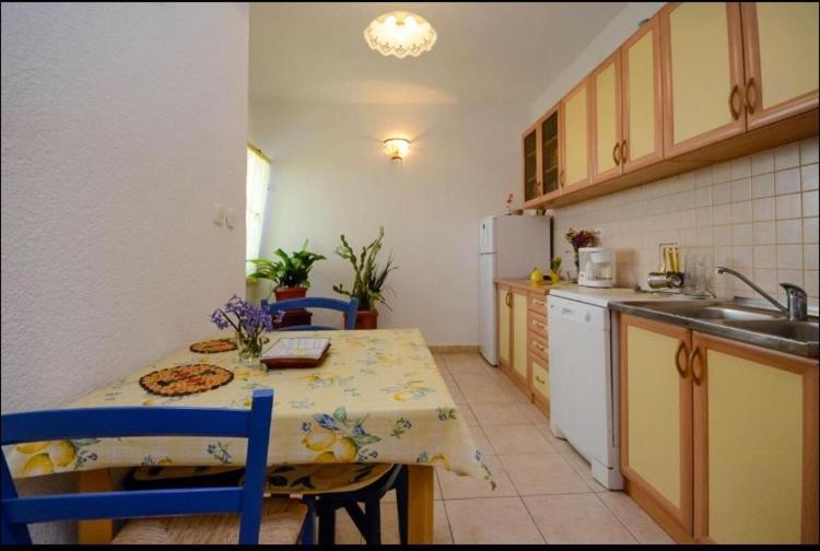 Milojka Apartment Сен Екстериор снимка