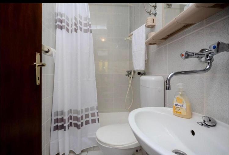Milojka Apartment Сен Екстериор снимка